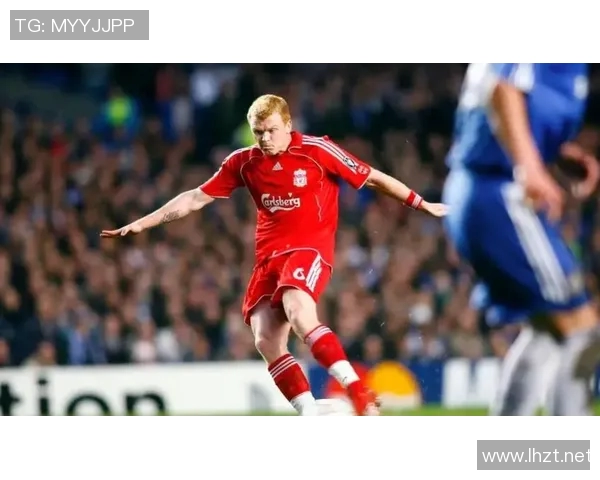 重炮足球明星究竟是谁他在球场上的表现如何引发热议 重炮足球明星究竟是谁他在球场上的表现如何引发热议