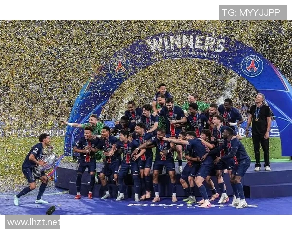 夺冠足球明星高清图片大全展现足球巨星风采与荣耀时刻