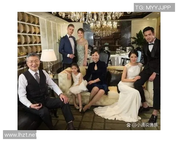 足球明星与甜妹的情感世界探秘究竟谁更受欢迎