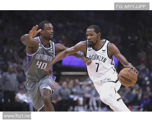 篮网与快船精彩对决全场比赛录像回顾与精彩瞬间分析